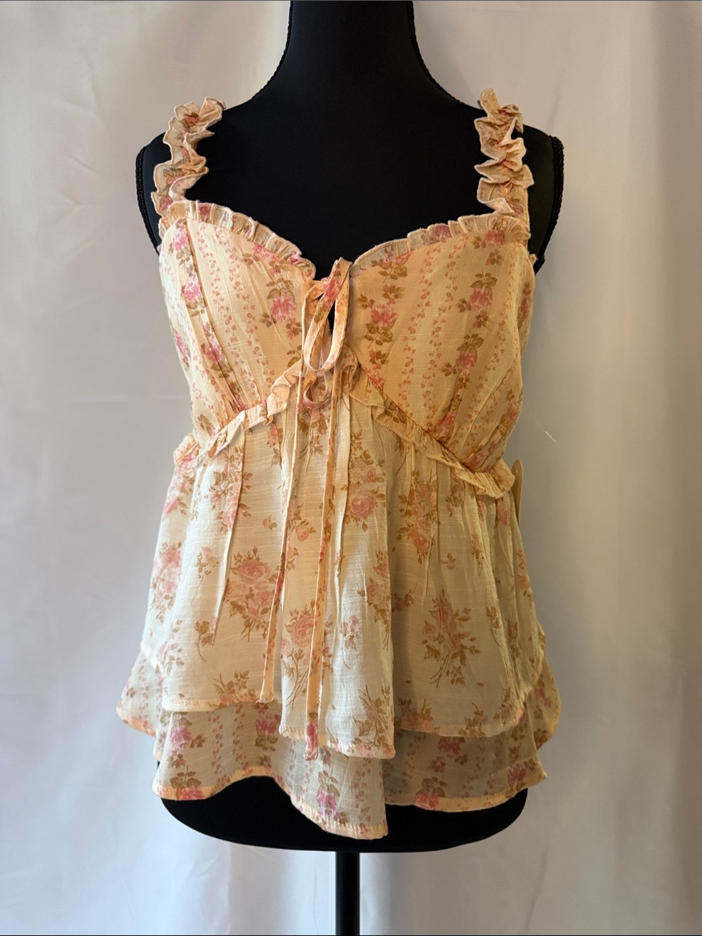 Trixxi Women's Cream Floral Ruffle Tie-Front Tank Top NWT Sz M